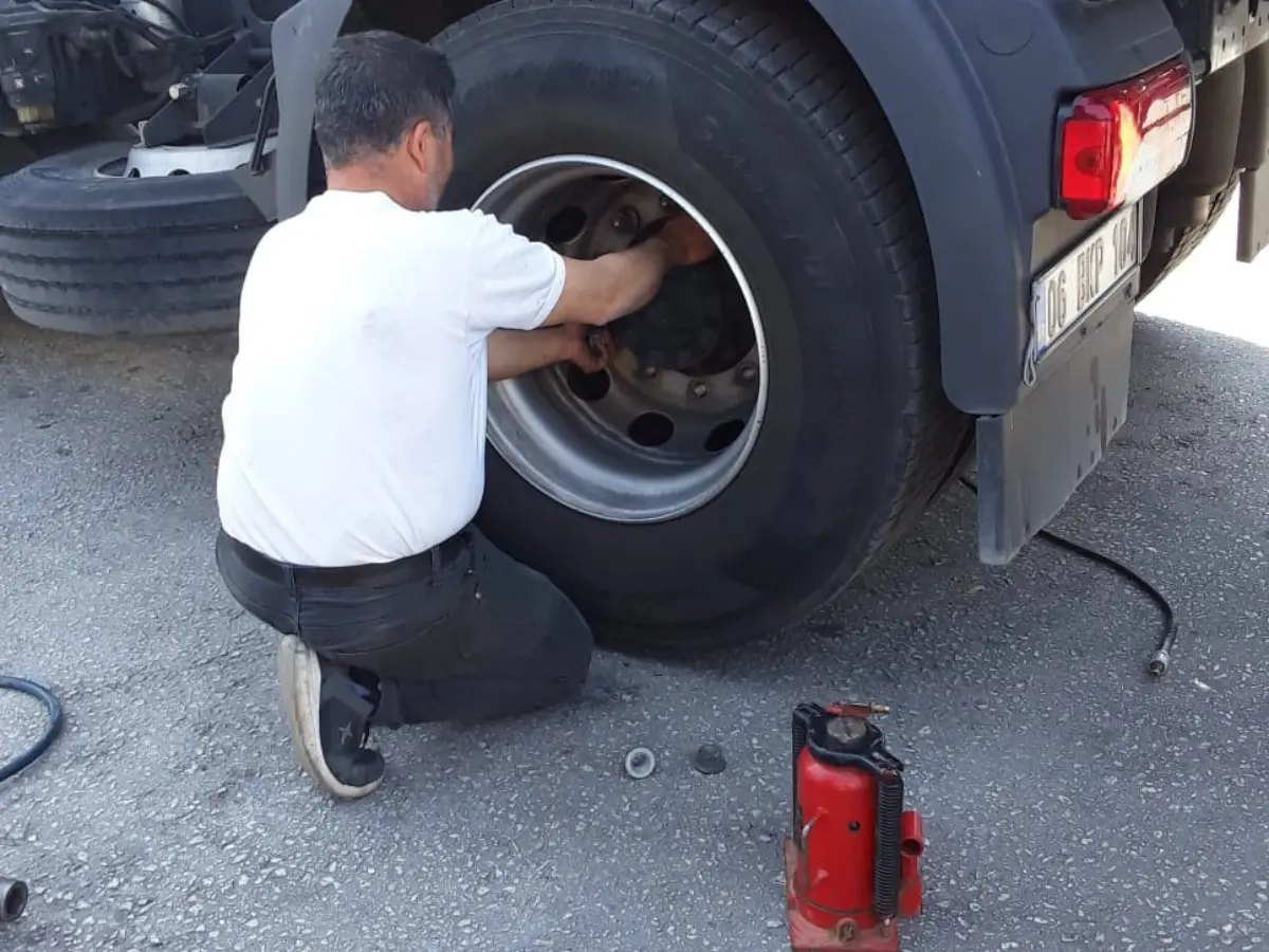 Düzköy Oto Lastikçi